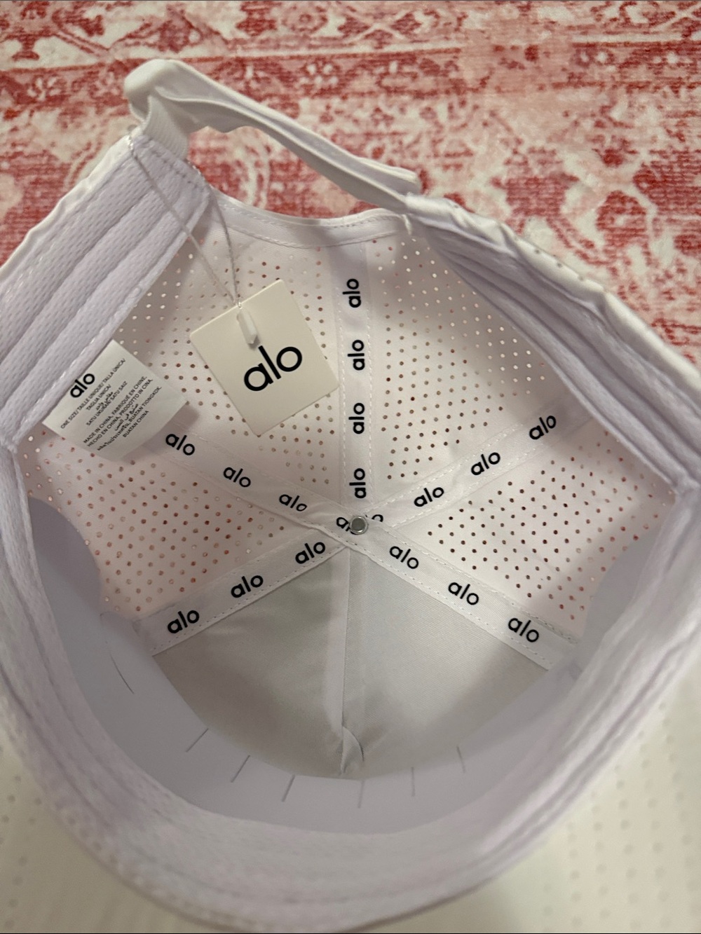 Alo White Logo Baseball Cap - Picture 6 of 8